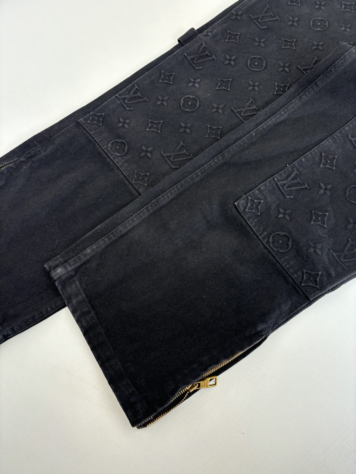 Louis Vuitton Unisex Jeans Size S-XL - Image 11