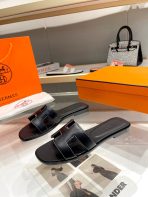 Hermes Oran Slippers Size 35-41 - Image 2