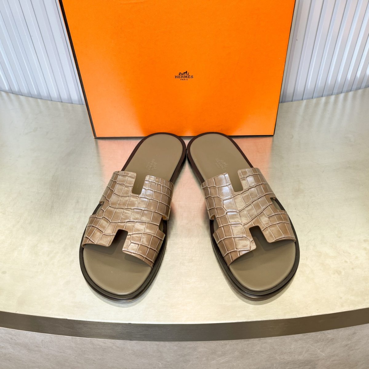 Hermes lzmir Sandals Size 40-45 - Image 2