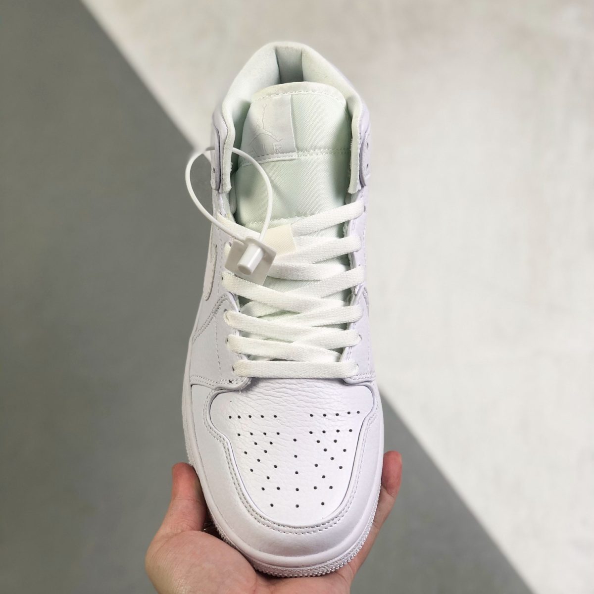 Nike Air Jordan 1 High Top Sneakers Shoes Gr. 36-46 - Image 2