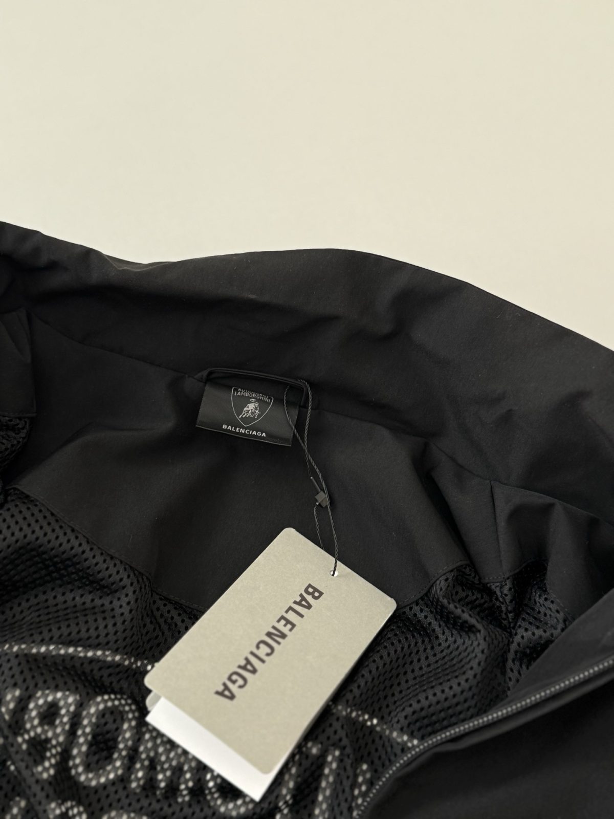 Balenciaga Unisex Jacket Size S-XL - Image 3