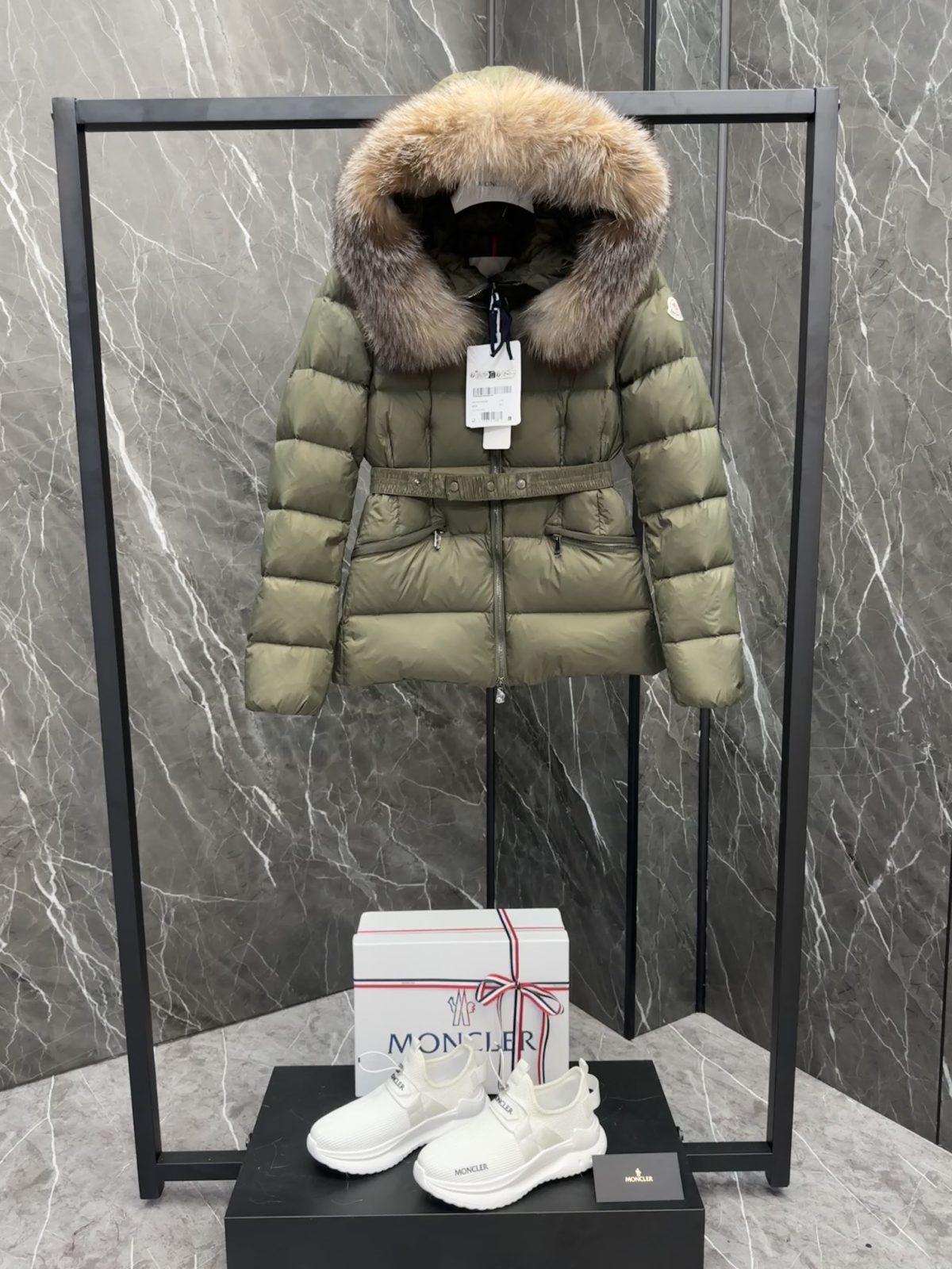 Moncler Boed Women Down Jacket Size S-XL - Image 2