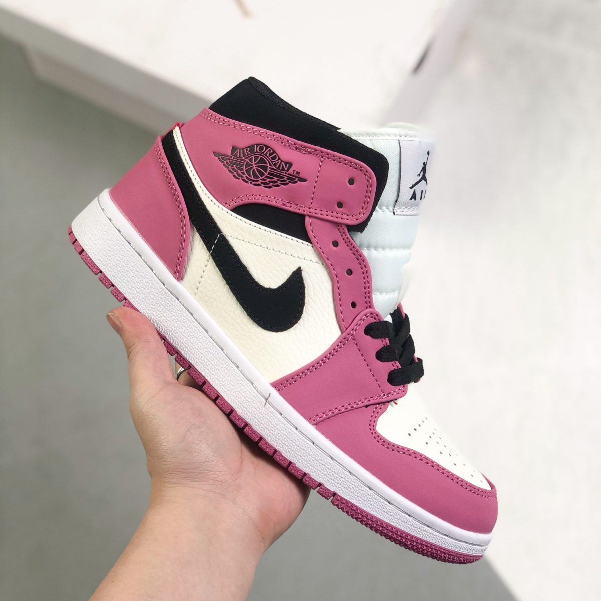 Nike Air Jordan 1 High Top Sneakers Shoes Gr. 36-46 - Image 1