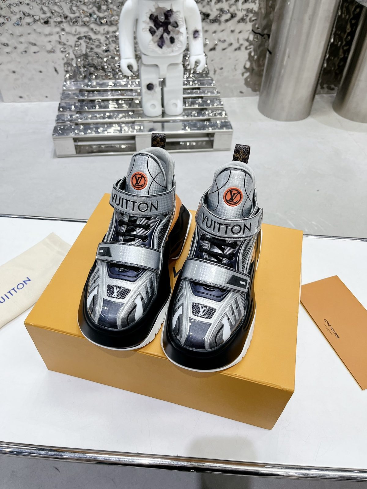 Louis Vuitton Cruise23 Archlight 2.0 Sneaker Size 36-41 - Image 2