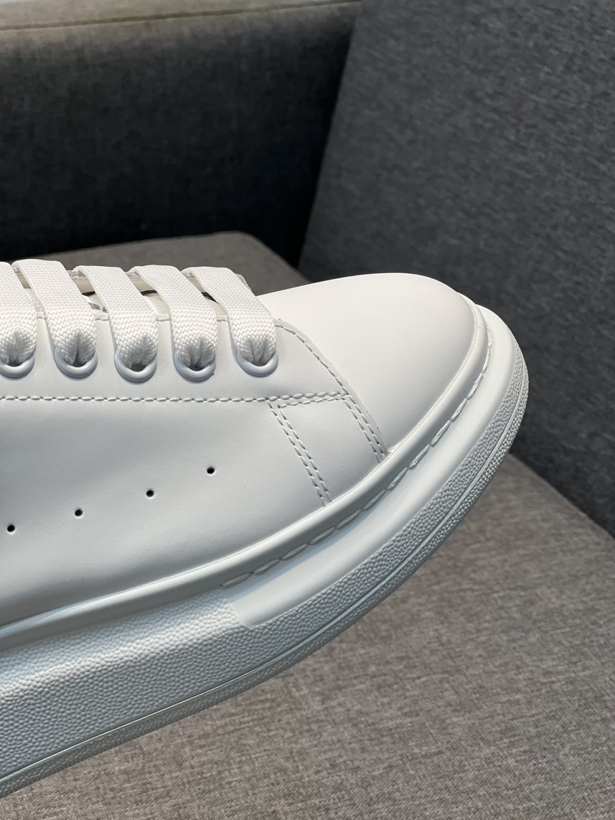 Alexander McQueen Men's/Women Sneakers Shoes Gr. 36 - 46 - Image 8