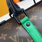 Louis Vuitton Keepall Bandoulière 25 Bags for Men - Image 5