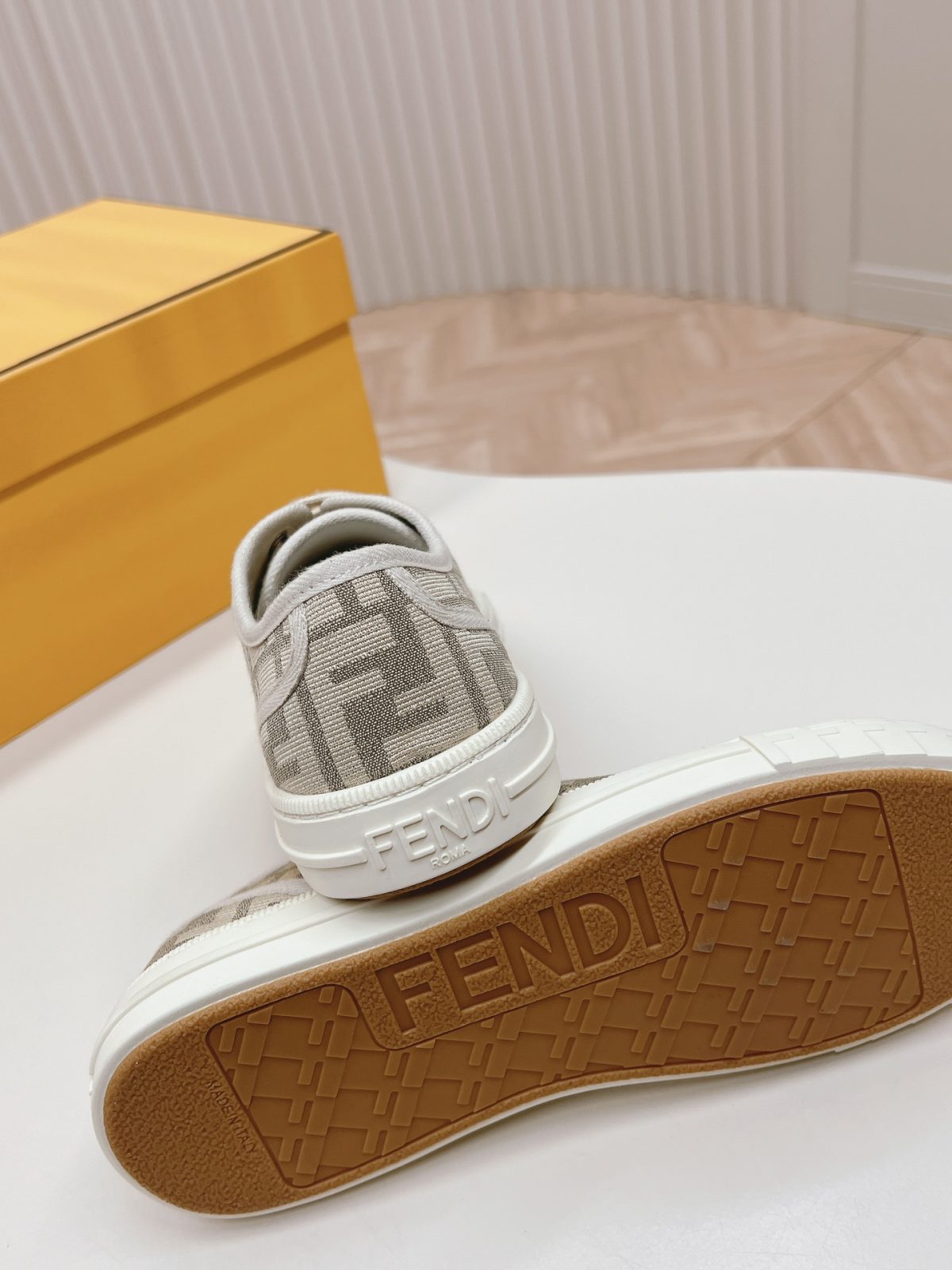 Fendi 2024ss New arrival Sneaker Size 36-40 - Image 9
