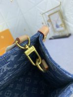 Louis Vuitton M46373 OnTheGo Monogram Reverse Giant Denim Cowboy Shoulder Bags Size 25*19*11.5cm - Image 7
