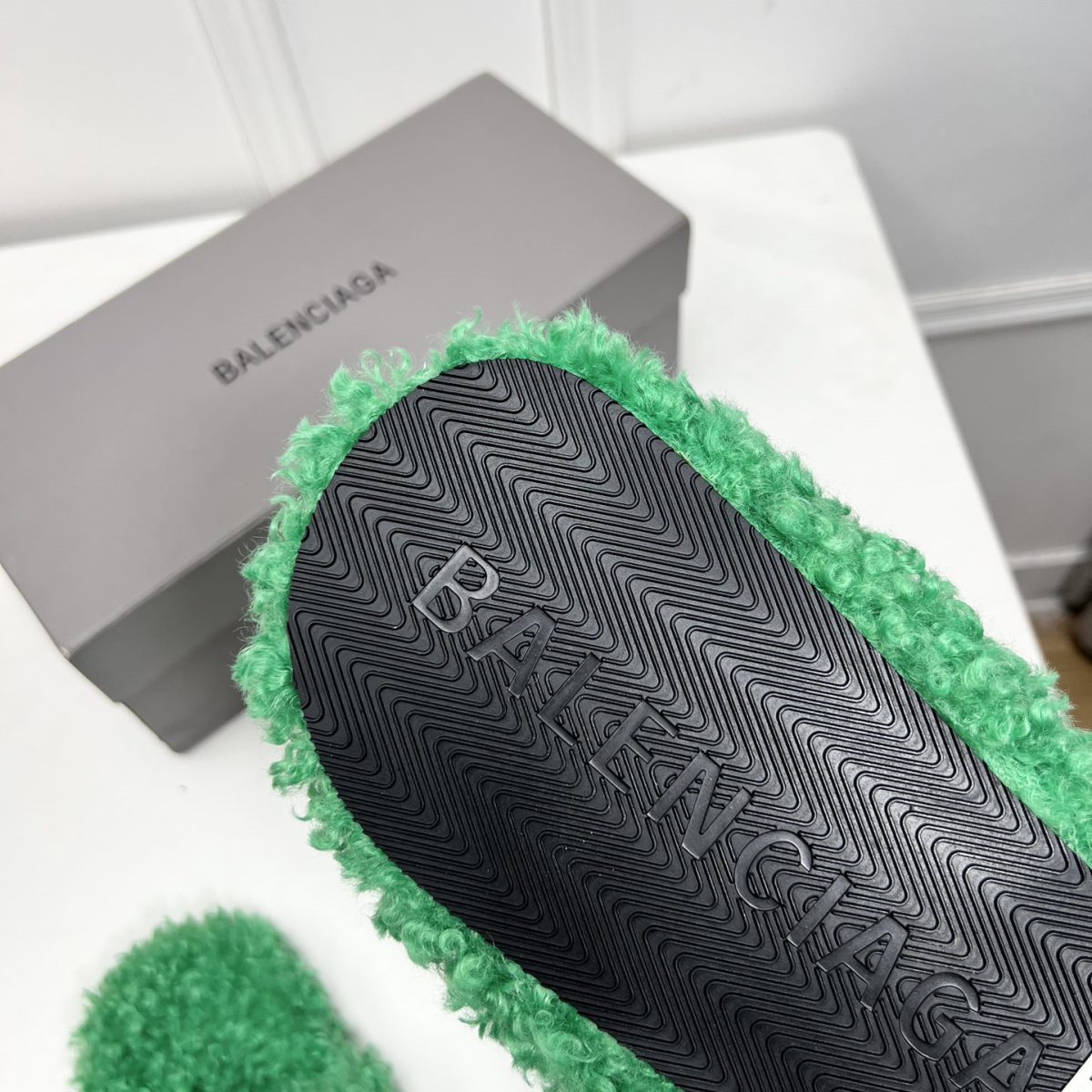 Balenciaga 23fw Women Winter Slippers Size 36-40 - Image 9