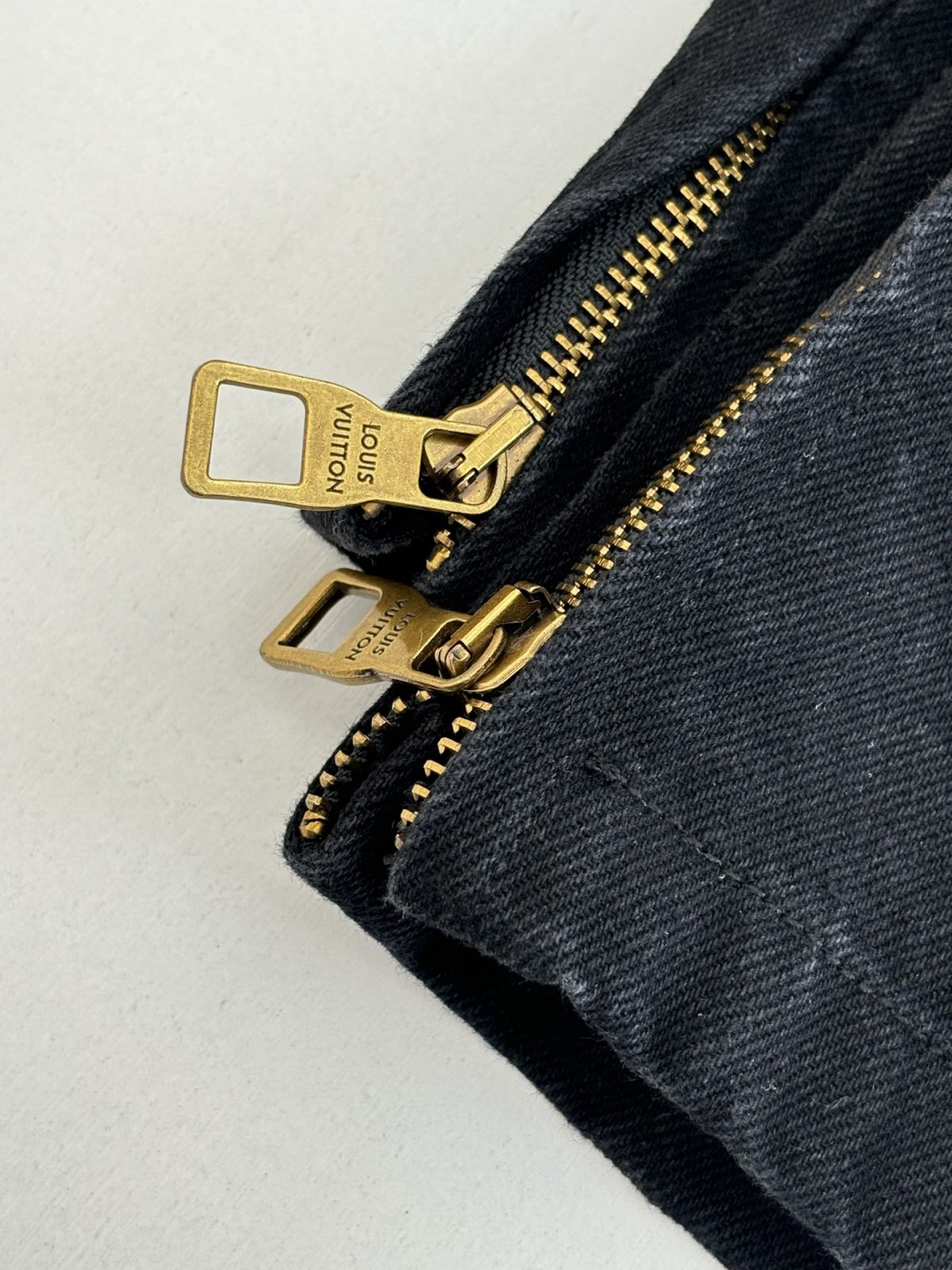 Louis Vuitton Unisex Jeans Size S-XL - Image 12