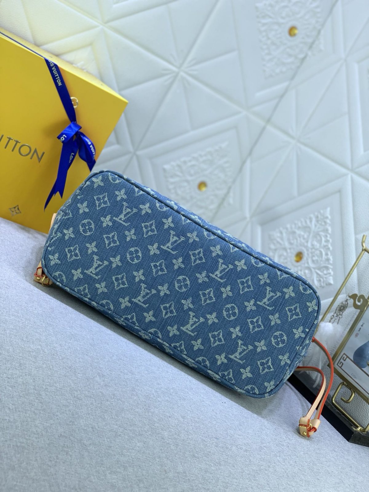 Louis Vuitton Shopping Bags 32*29*17cm - Image 4