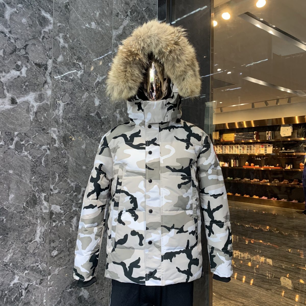 Canada Goose 29 Mens/Women Winter Jacket S-XXL - Image 1