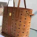 MCM Reversible Liz Shopper in Visetos Bags 37*31*25cm - Image 6
