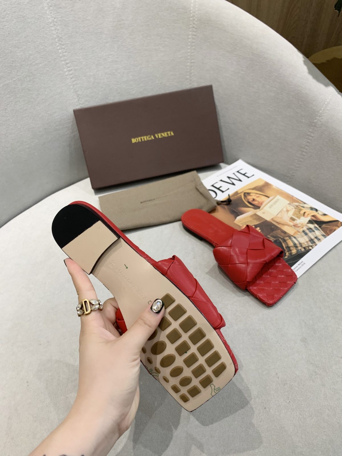 Bottega Veneta Women Sandals Gr. 35-42 - Image 8