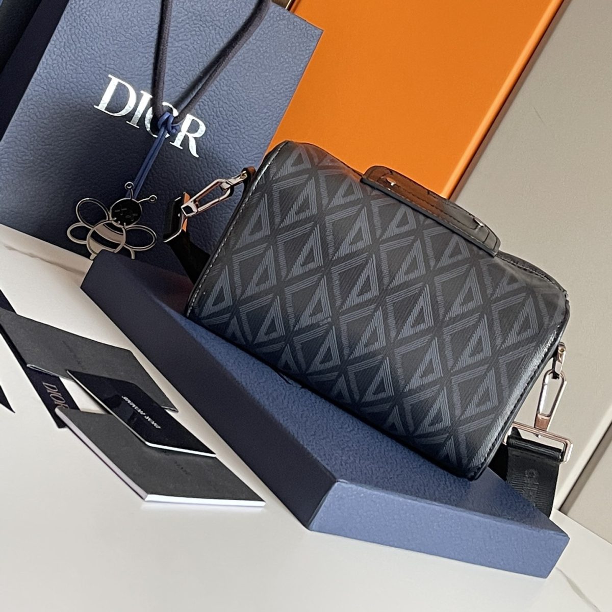 Dior 2022SS Lingot Men Shoulder Bags 21.5*11*12.5cm - Image 2
