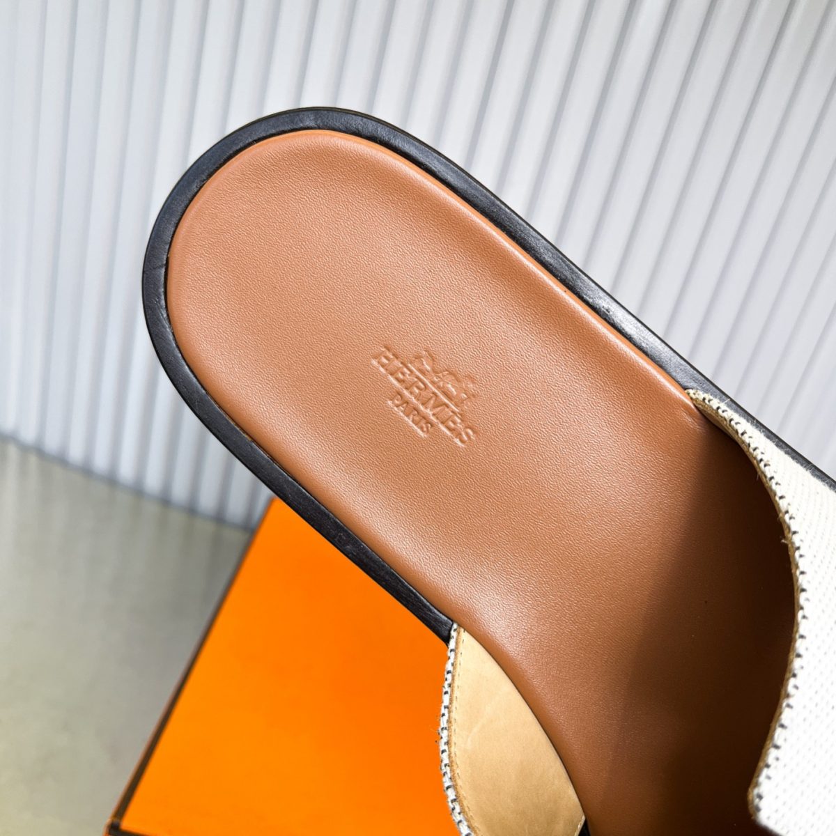 Hermes lzmir Sandals Size 40-45 - Image 8