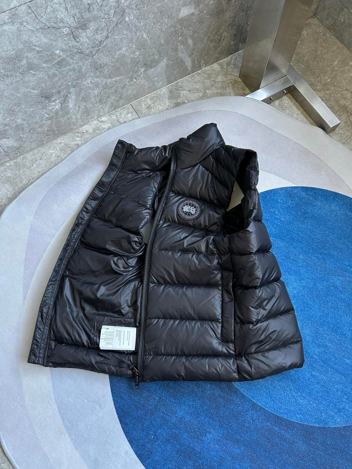 Canada Goose E2229 Crofton Vest-WD Men Winter Vest Size S-XXL - Image 5