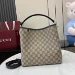Gucci GG Emblem Women Shoulder Bags Size 25*25*15.5cm - Image 2
