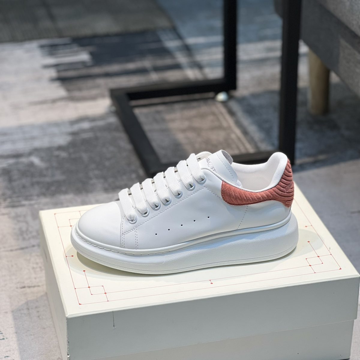 Alexander McQueen Men's/Women Sneakers Shoes Gr. 36 - 46 - Image 1