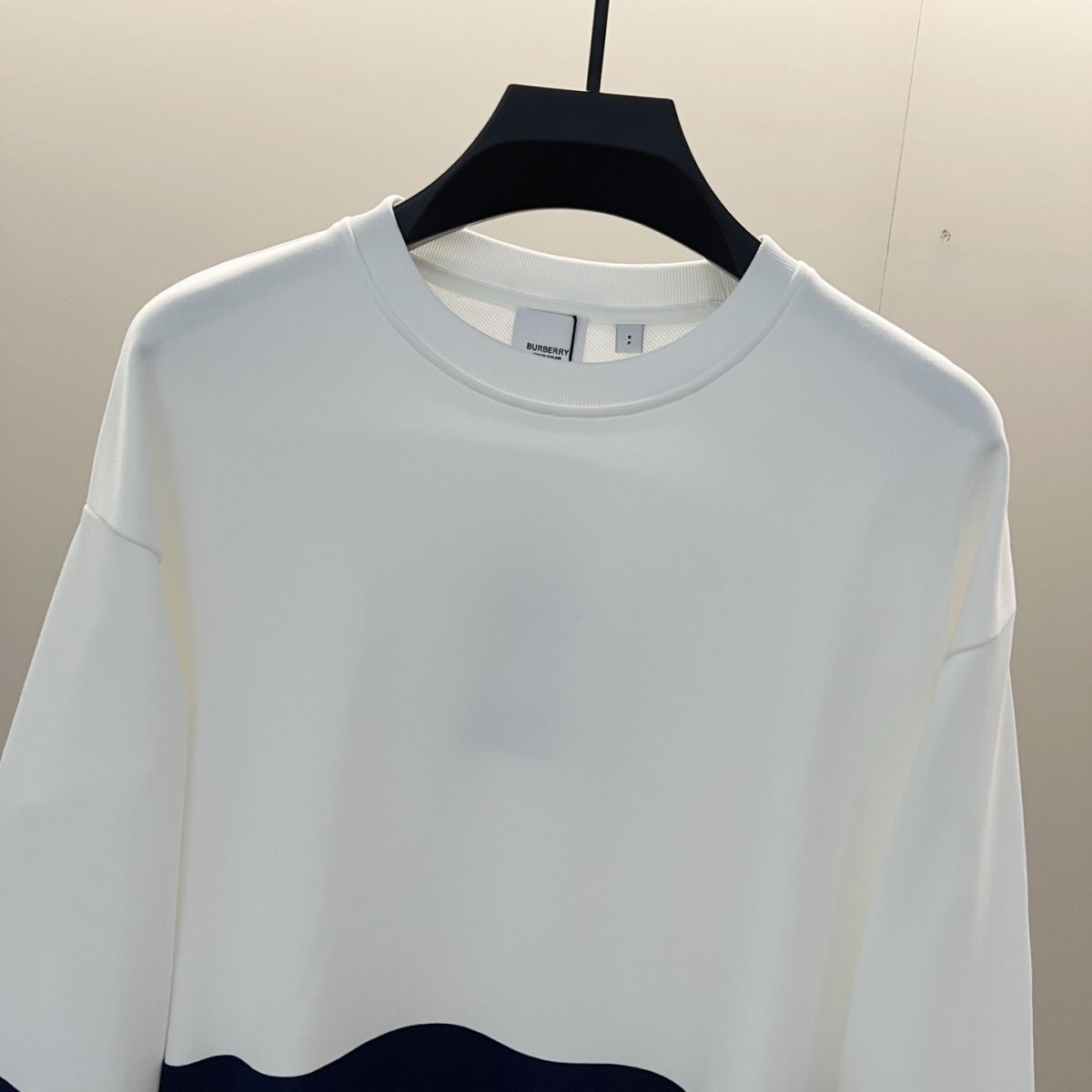 Burberry New Unisex Sweatshirt Size XS-L - Image 4