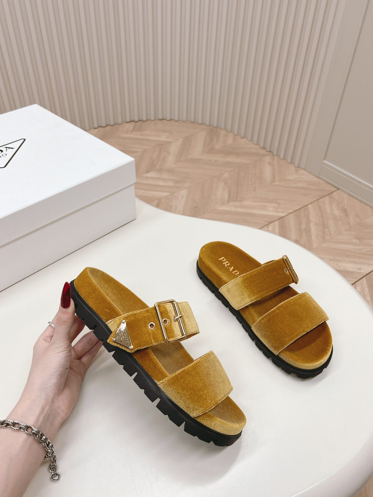 Prada 2024ss Slippers Size 36-40 - Image 5
