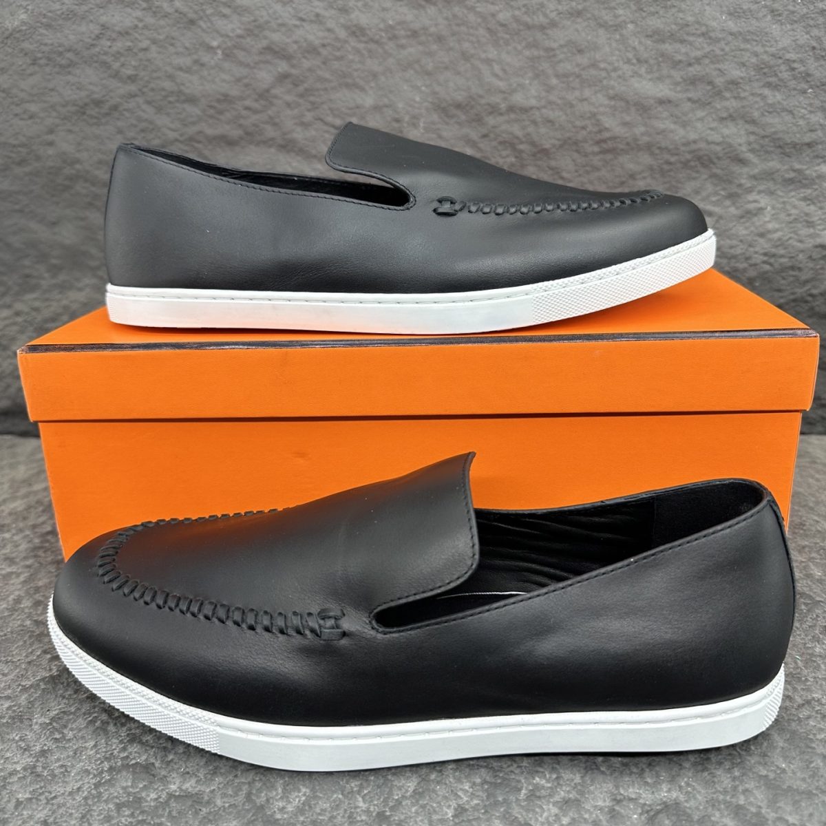 Hermes Job Men Loafers Size 40-45 - Image 1