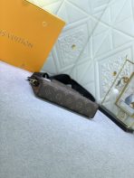 Louis Vuitton M81124 Alpha Wearable Shoulder Bags Size 18*11*6cm - Image 4