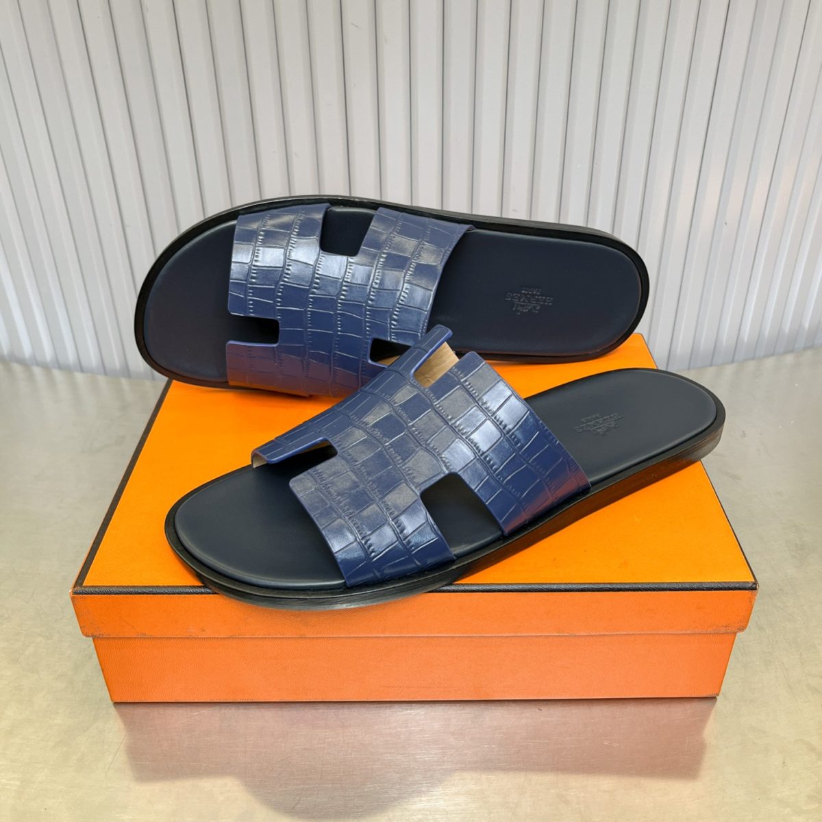 Hermes lzmir Sandals Size 40-45 - Image 3