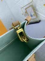Louis Vuitton M46373 OnTheGo Shoulder Bags Size 25*19*11cm - Image 7