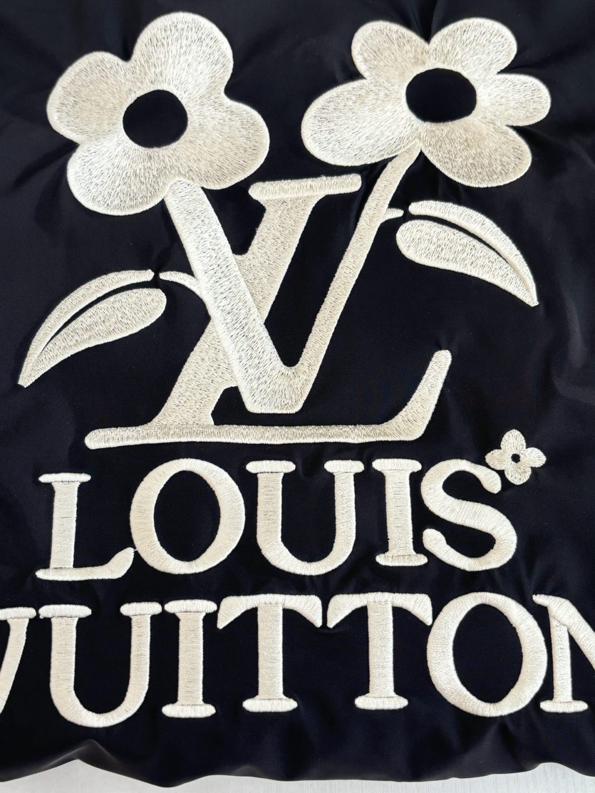 Louis Vuitton Unisex Jacket Size S-XL - Image 10