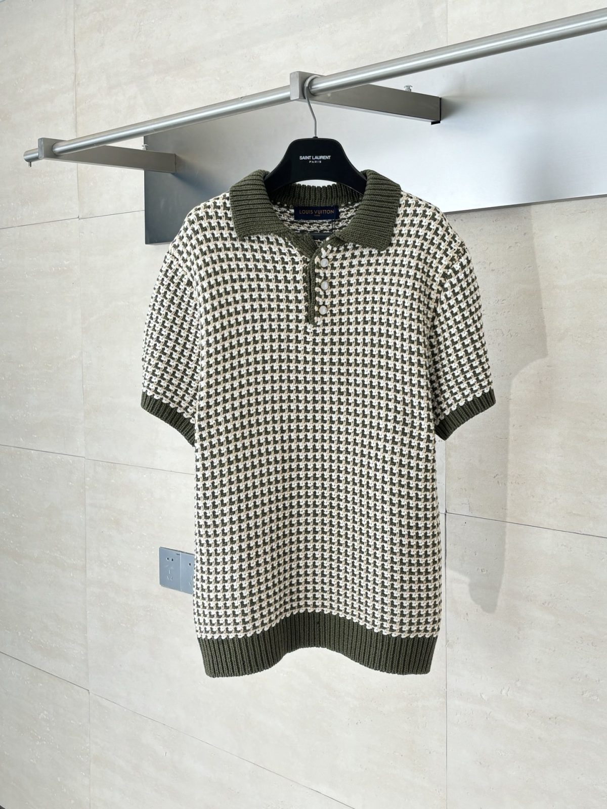 Louis Vuitton Unisex T Shirt Size S-XL - Image 1