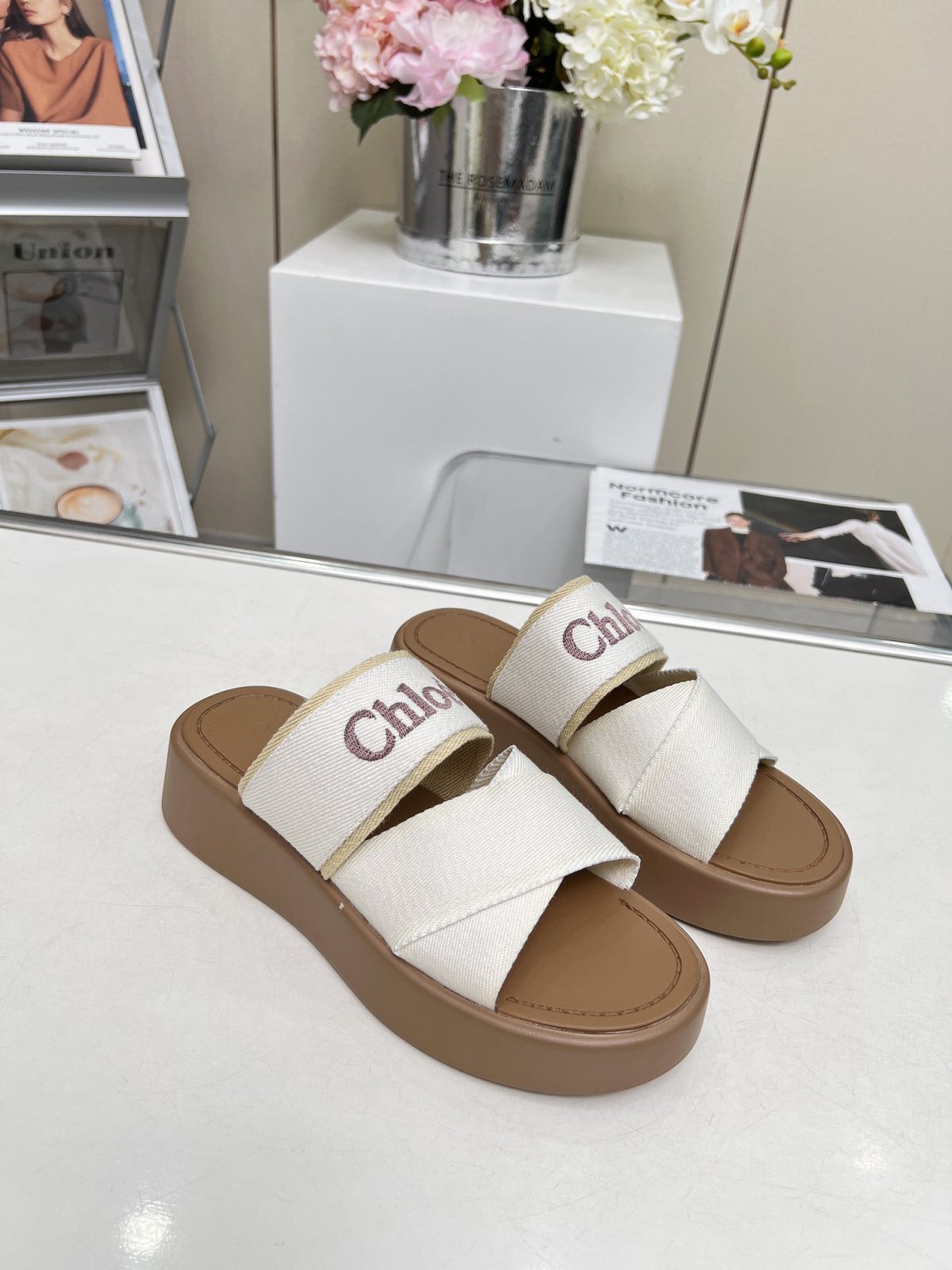 Chloe Women Slippers Size 36-42 - Image 3