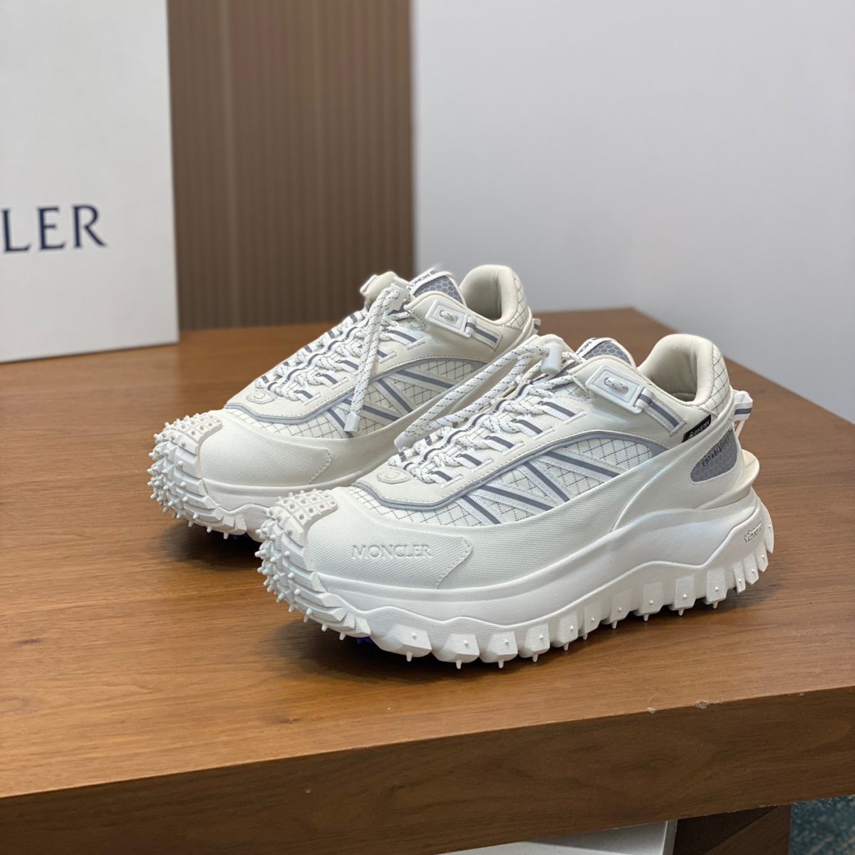 Moncler Trailgrip Gtx Sneaker Size 40-45 - Image 1
