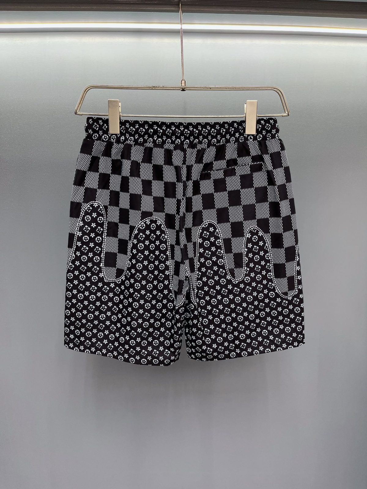 Louis Vuitton Beach Pants Size M-XXXL - Image 8