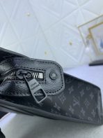 Louis Vuitton M45265 Sac Plat Horizontal Zippé Handbag Size 31*39*8cm - Image 7