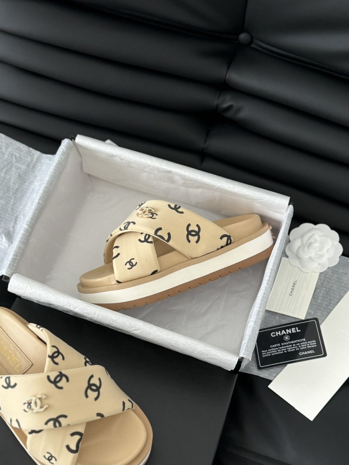 Chanel 2024 New Slippers Size 36-41 - Image 6