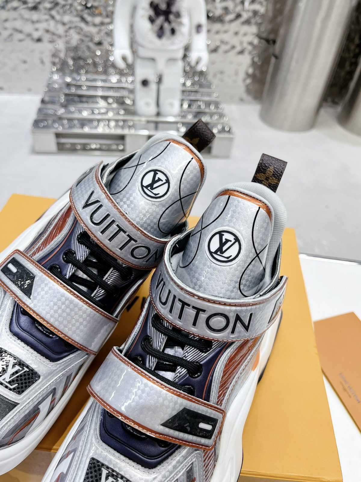 Louis Vuitton Cruise23 Archlight 2.0 Sneaker Size 36-41 - Image 6
