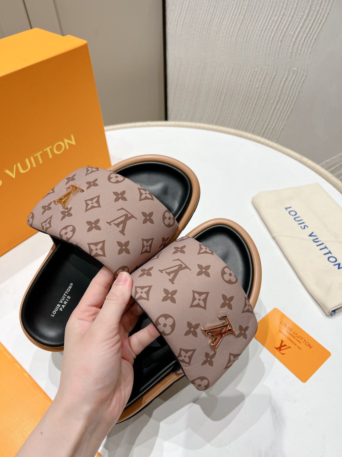 Louis Vuitton Slippers Size 36-45 - Image 7