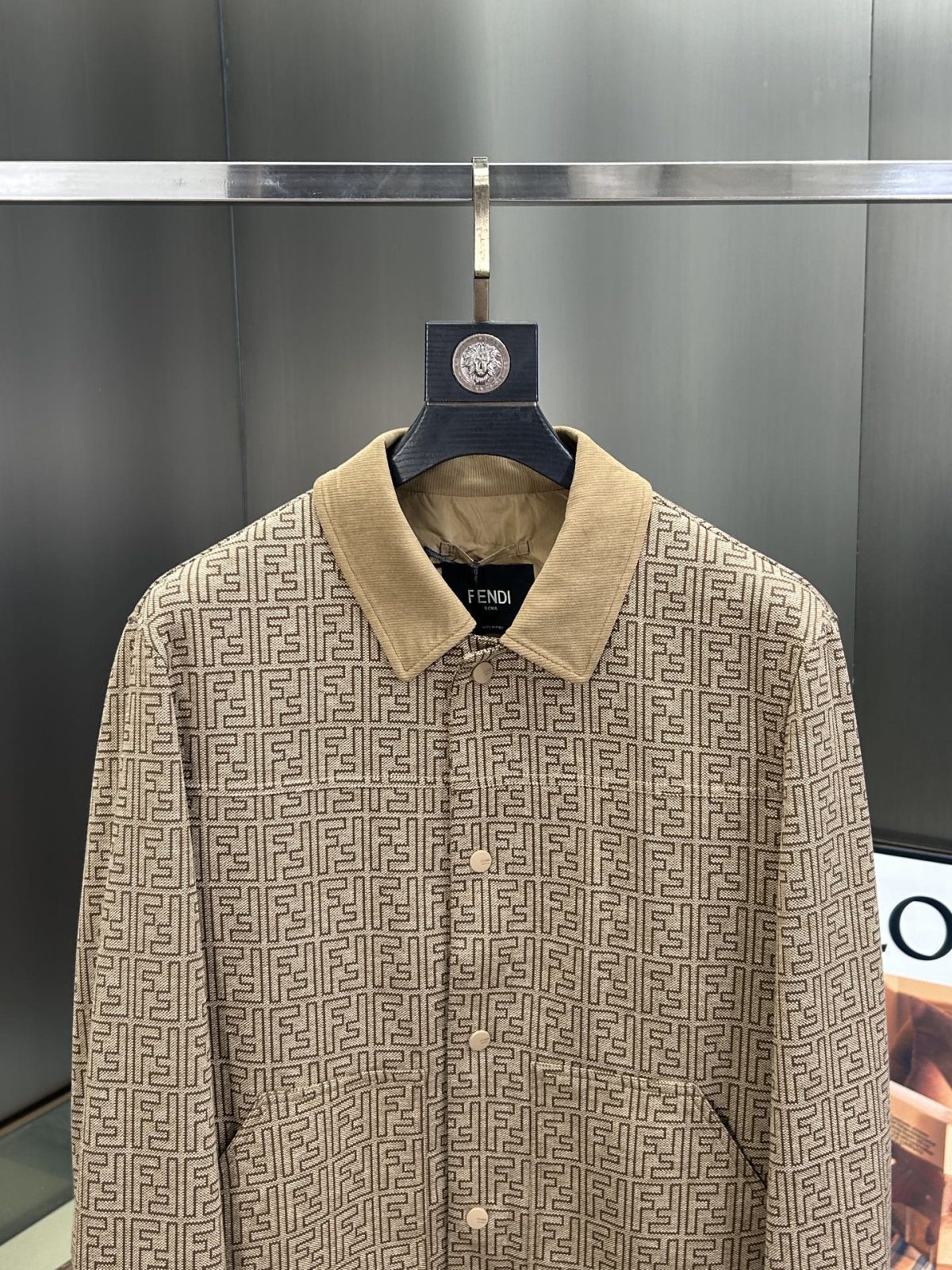 Fendi Unisex Jacket Size M-XXXL - Image 3