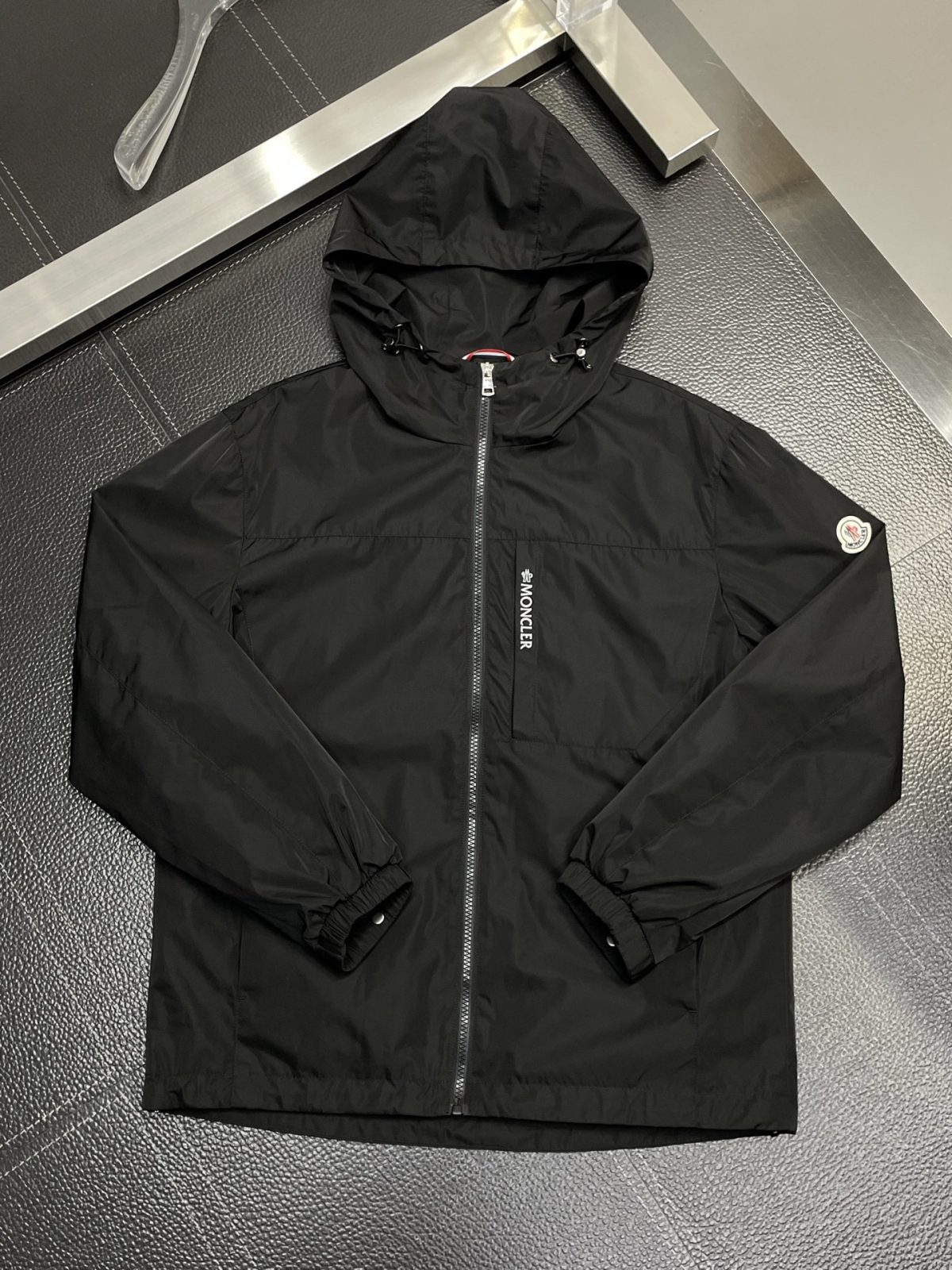 Moncler Unisex Jacket Size 48-56 - Image 4