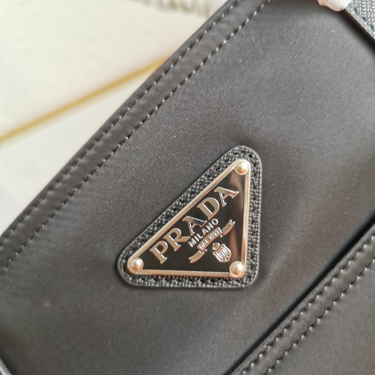 Prada 1BG052 Re-Nylon Tote Bags Size 35*29*15.5cm - Image 5