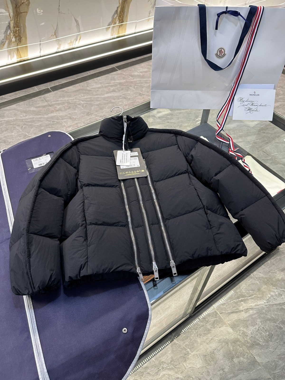 Moncler x Willow Smith YAEL Women Down Jacket Size S-L - Image 2