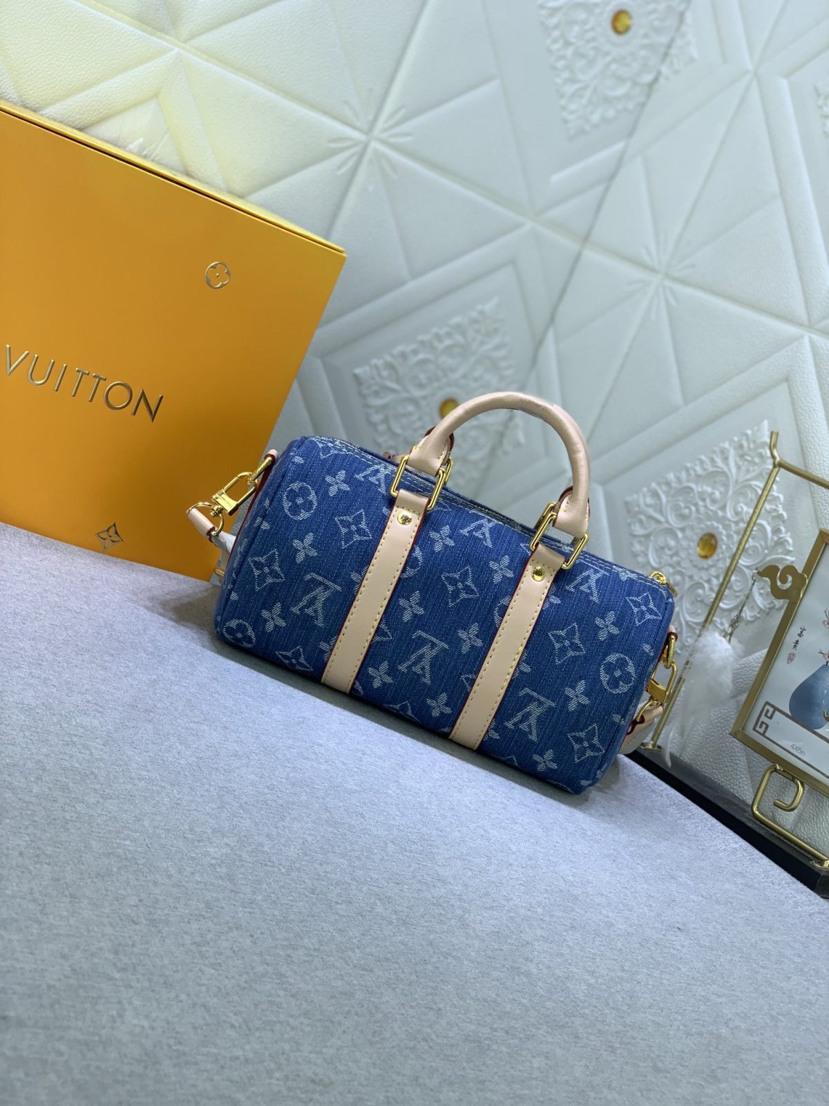 Louis Vuitton Monogram Eclipse Reverse Keepall 25 Travel Bags Size 25*15*11cm - Image 3