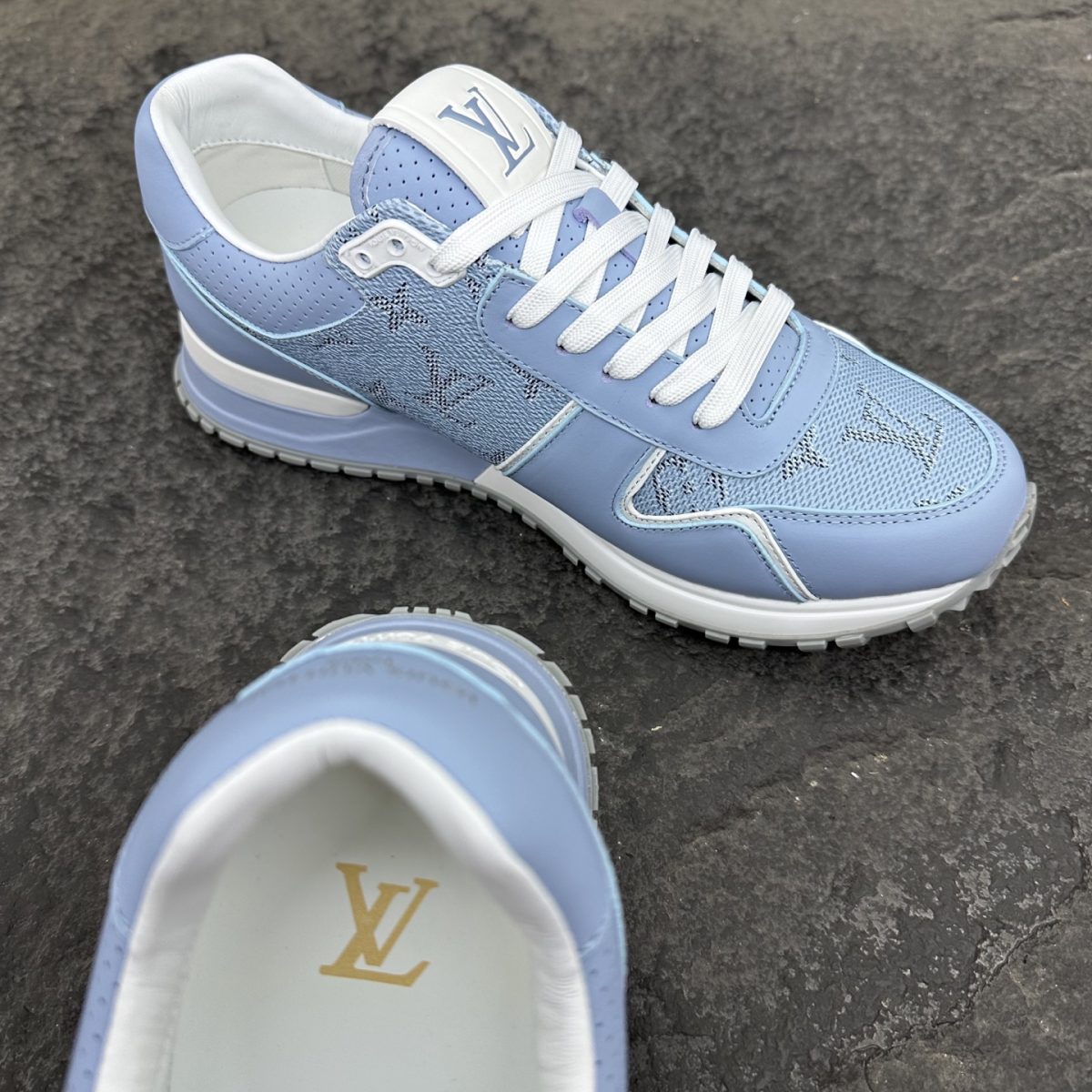 Louis Vuitton Run Away Sneaker For Men Size 39-46 - Image 5