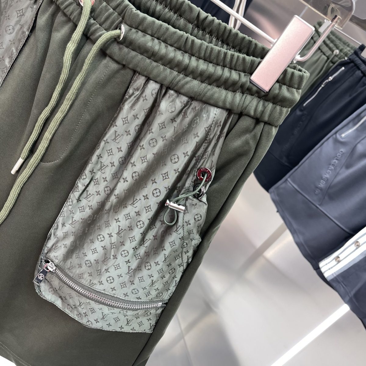 Louis Vuitton Shorts M-3XL - Image 3