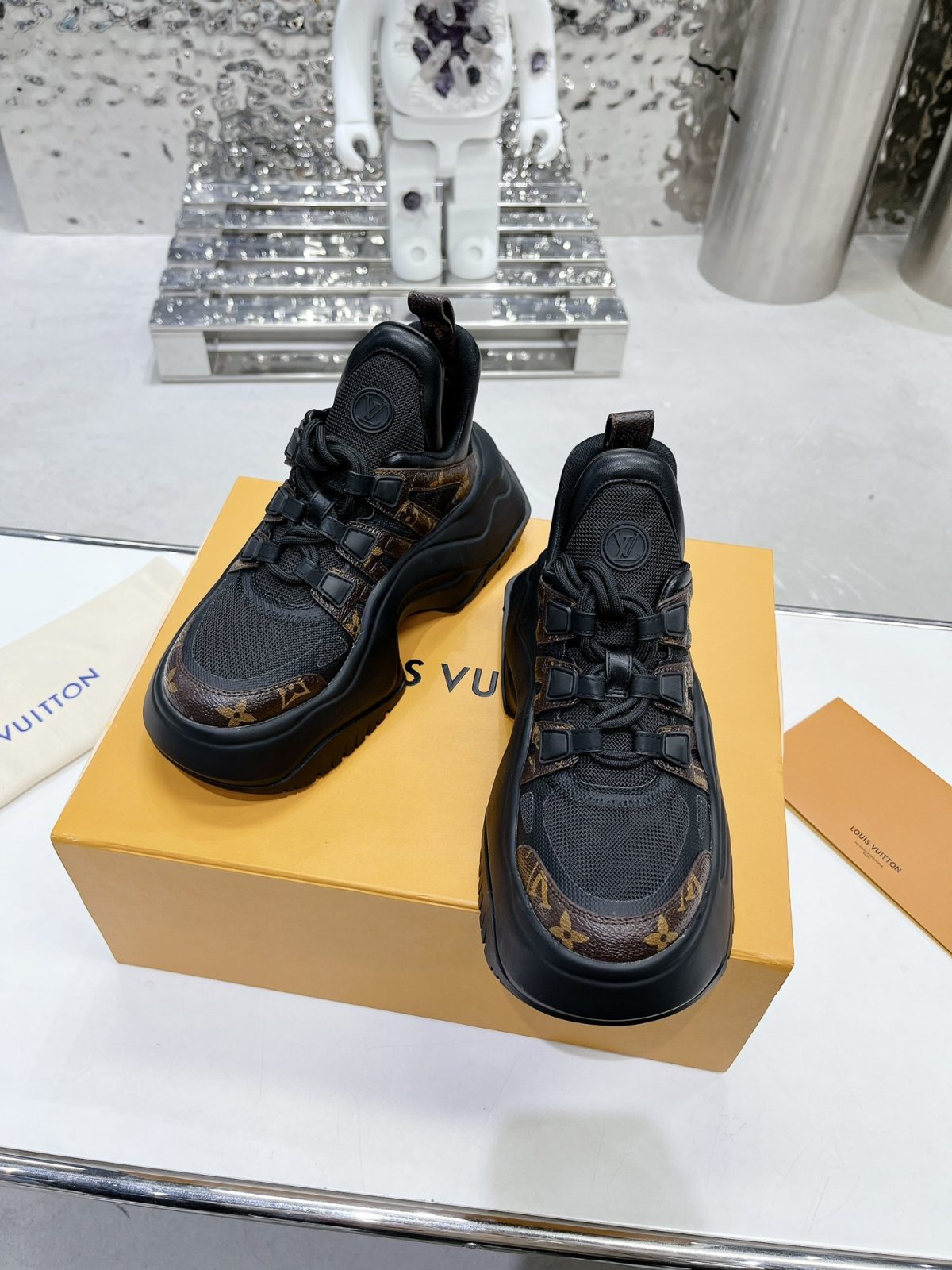 Louis Vuitton Cruise23 Archlight 2.0 Sneaker Size 36-41 - Image 3
