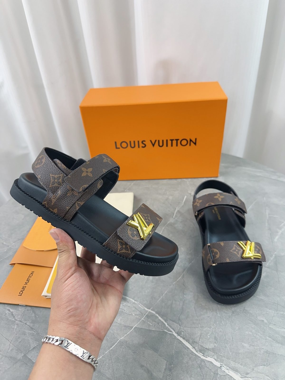 Louis Vuitton 2024ss Slippers Size 36-45 - Image 7