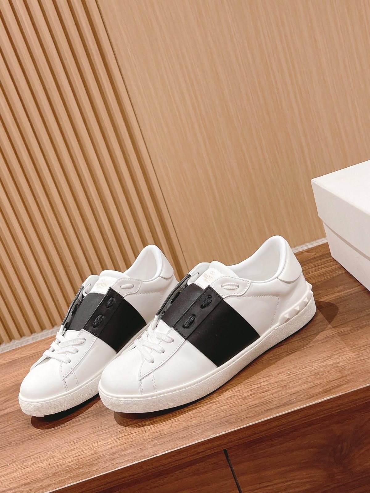 Valentino Open Sneaker Size 36-46 - Image 3