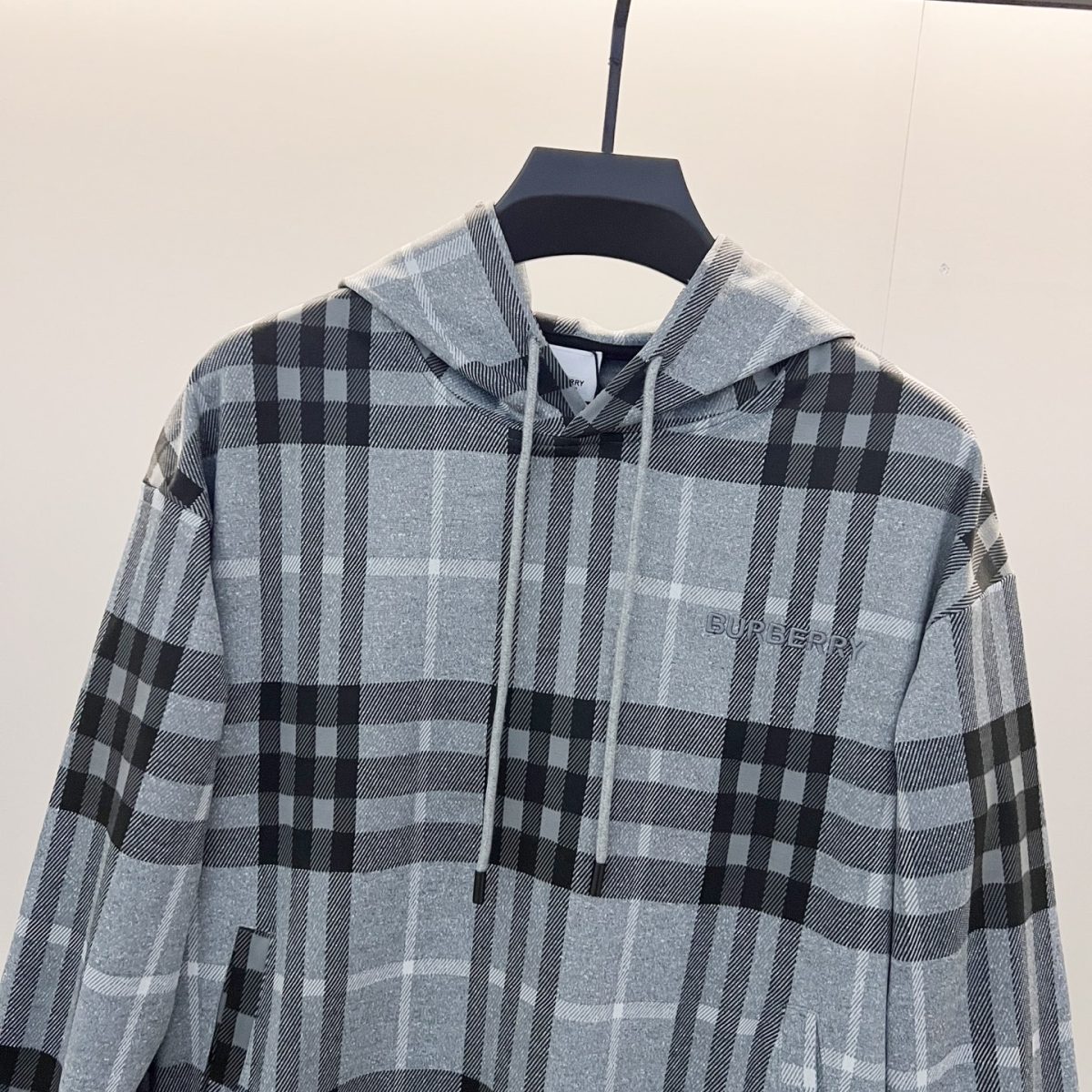 Burberry Unisex Sweatshirt Size S-XL - Image 3