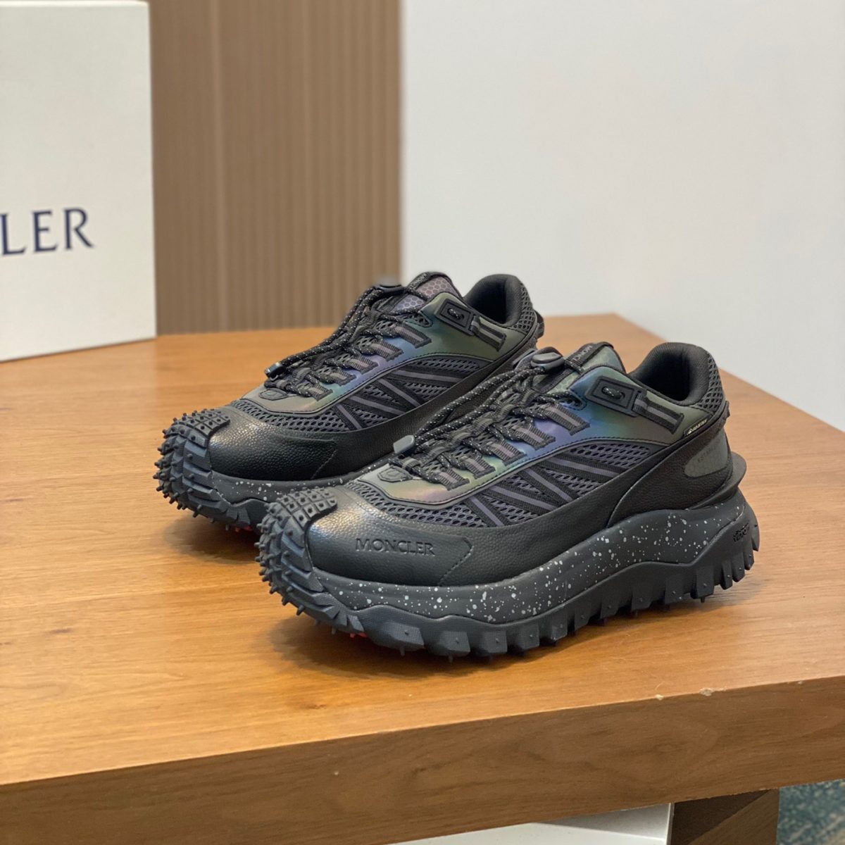 Moncler Trailgrip Gtx Sneaker Size 40-45 - Image 1